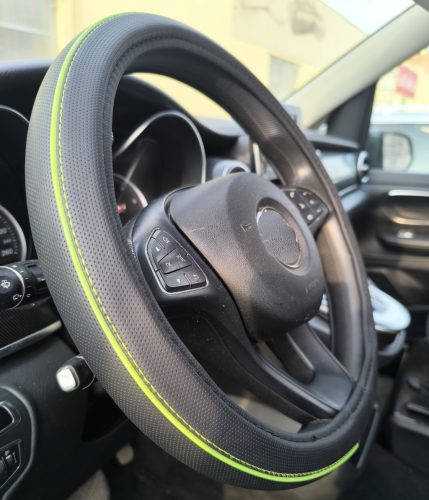 Bőrhatású Kormányvédő 38cm / Zöld betétes