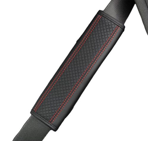 2db-os Műbőr steppelt biztonsági öv - piros varrással